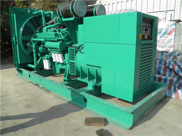 临渭发电车出租-柴油发电机散热器怎样散热