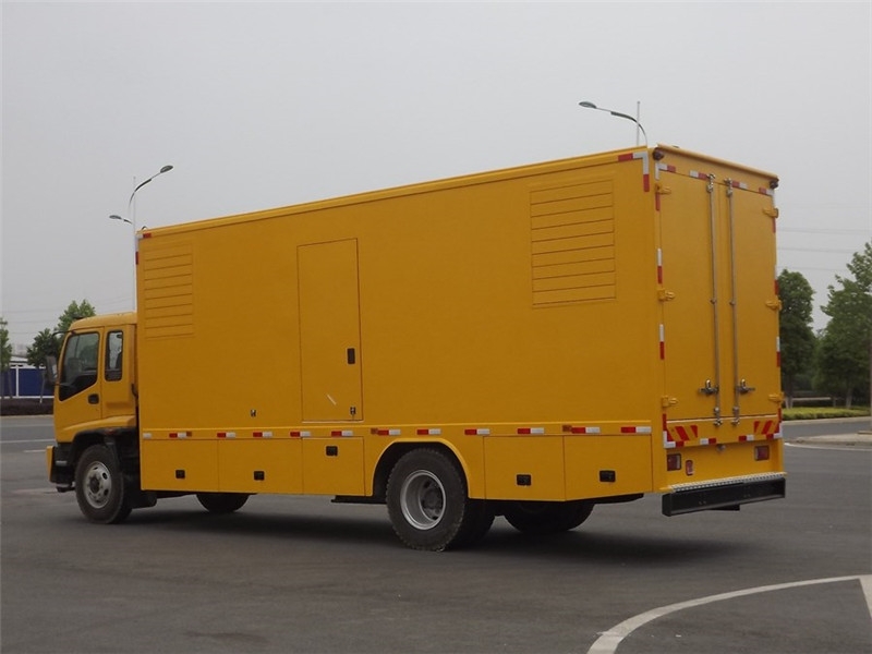 临渭发电车出租- 柴油发电机油箱怎么清洗