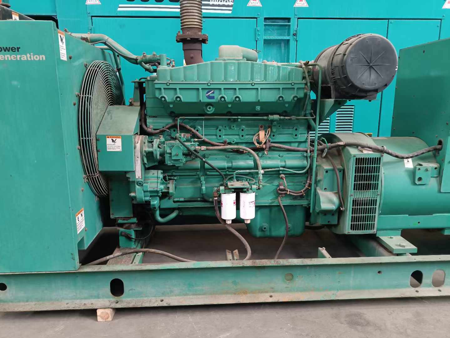临渭过载会对 600kW 柴油发电机组造成哪些损害？