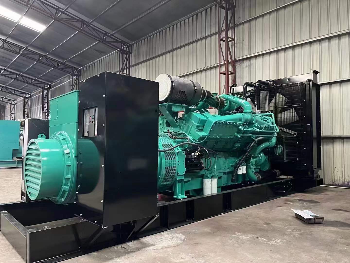 临渭如何修正海拔高度对电缆载流量的影响？