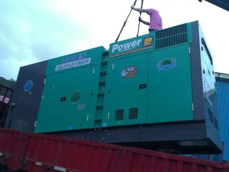 临渭柴油发电机组转速不稳定时，如何对发动机进行维护？