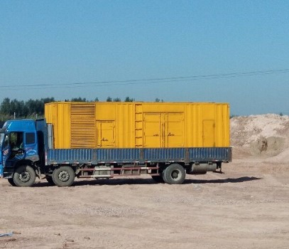 临渭发电机出租如何判断柴油发电机冷却液是否需要更换？