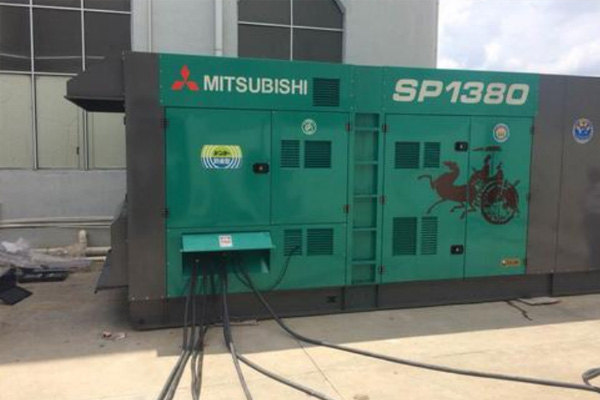 临渭为什么有些柴油发电机组的输出电压可以调节？