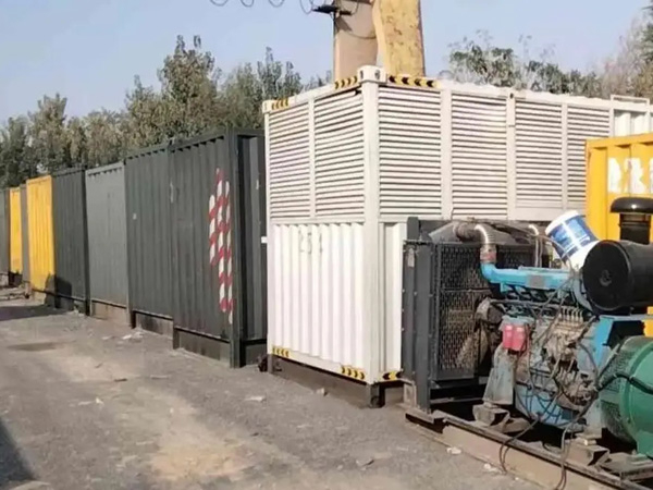 临渭200KW柴油发电机机组每小时油耗是多少？